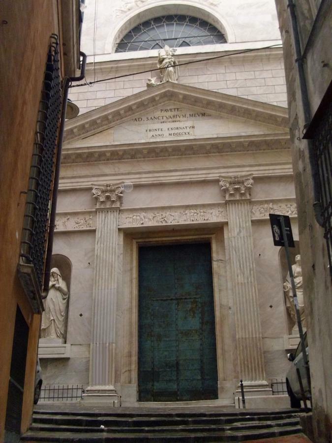 La Quiete In Centro Storico Apartment Genoa Bagian luar foto